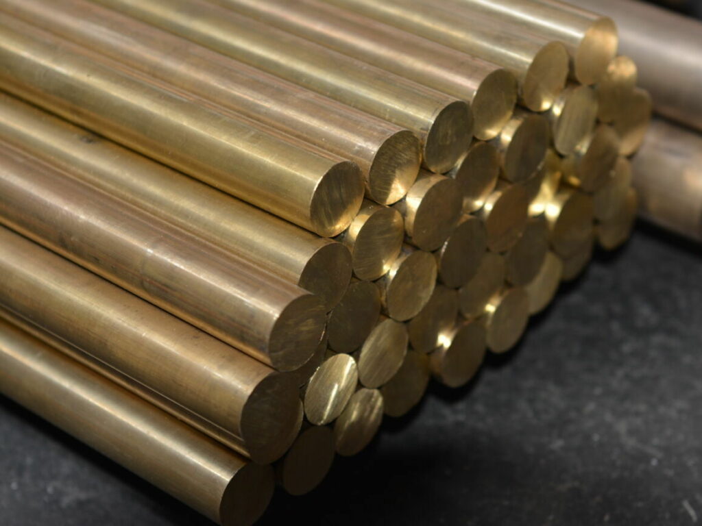 Бронзовый пруток прессованный 140 мм БрАМц9-2 ГОСТ 1628-2019