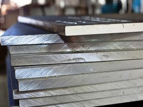 Дюралевая плита 32 мм 1200 мм В95А ГОСТ 17232-99